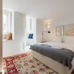 Classy & Stylish Duplex Appartement *