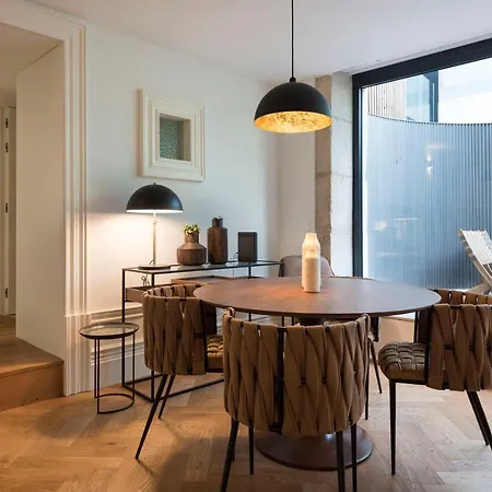 דירה Classy & Stylish Duplex