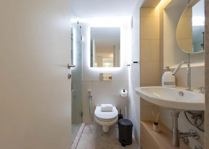 Classy & Stylish Duplex *