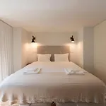 Classy & Stylish Duplex Apartment Porto